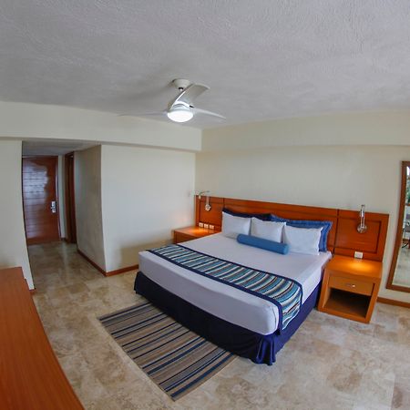 Plaza Pelicanos Grand Beach Resort All Inclusive Puerto Vallarta Dış mekan fotoğraf