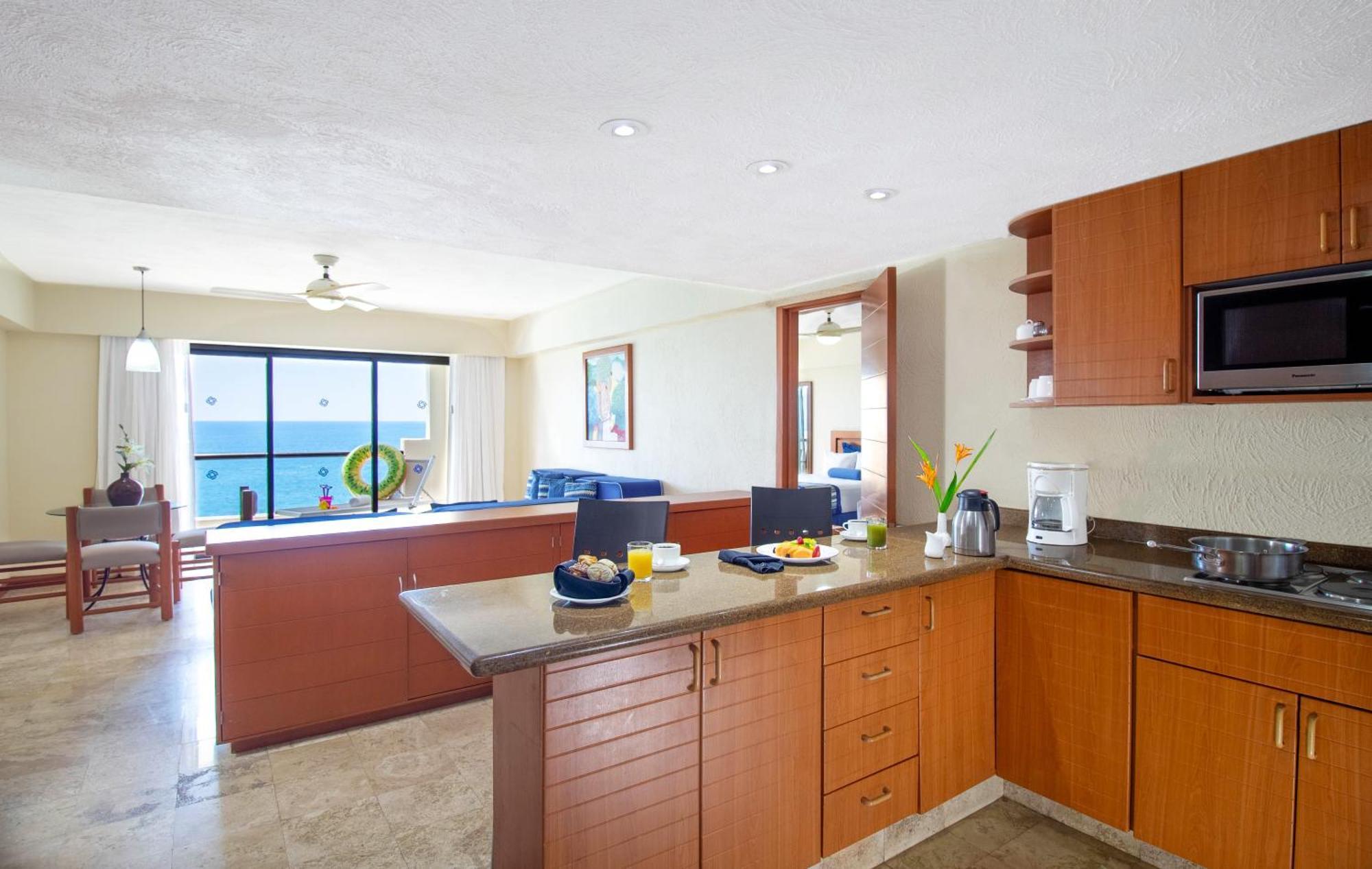 Plaza Pelicanos Grand Beach Resort All Inclusive Puerto Vallarta Dış mekan fotoğraf