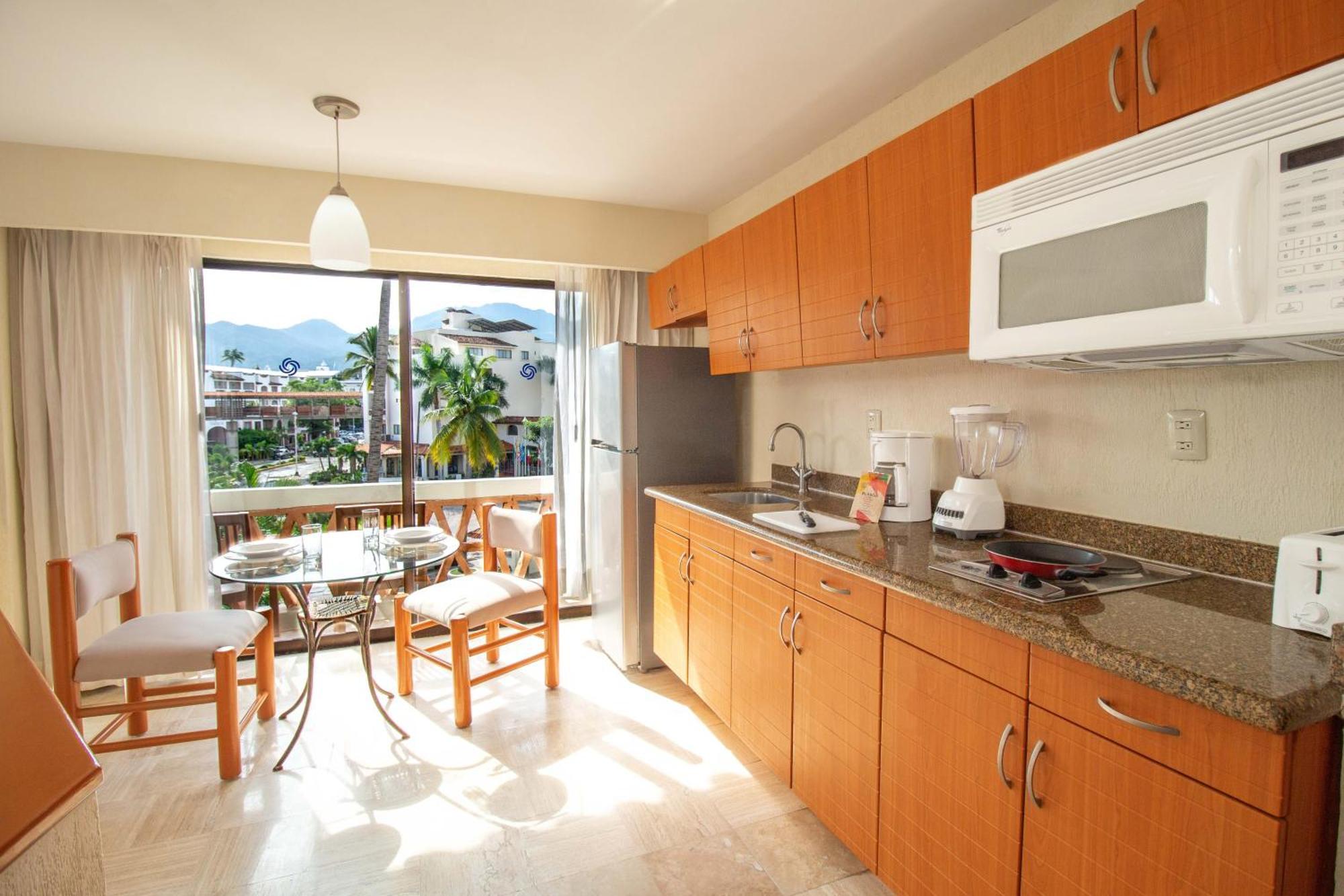 Plaza Pelicanos Grand Beach Resort All Inclusive Puerto Vallarta Dış mekan fotoğraf