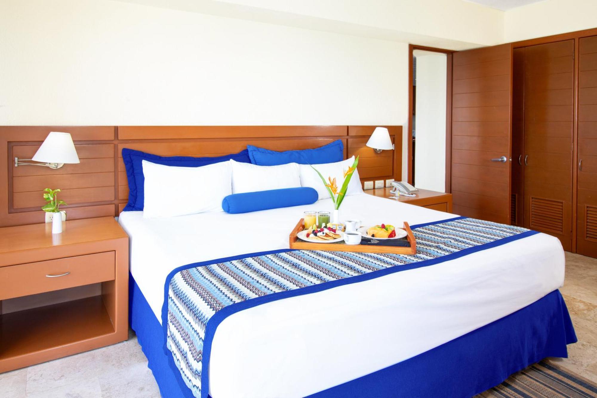 Plaza Pelicanos Grand Beach Resort All Inclusive Puerto Vallarta Dış mekan fotoğraf