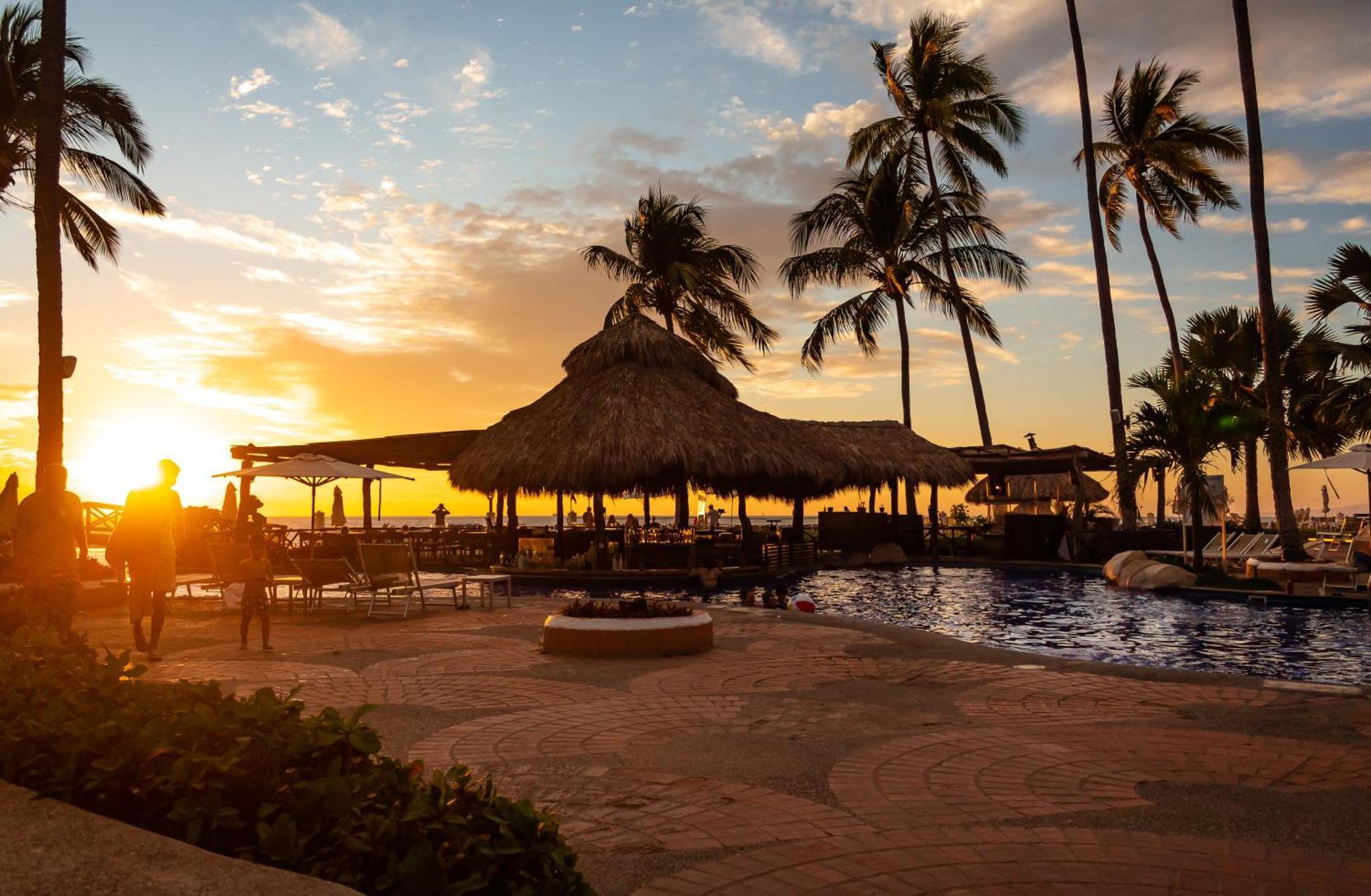 Plaza Pelicanos Grand Beach Resort All Inclusive Puerto Vallarta Dış mekan fotoğraf